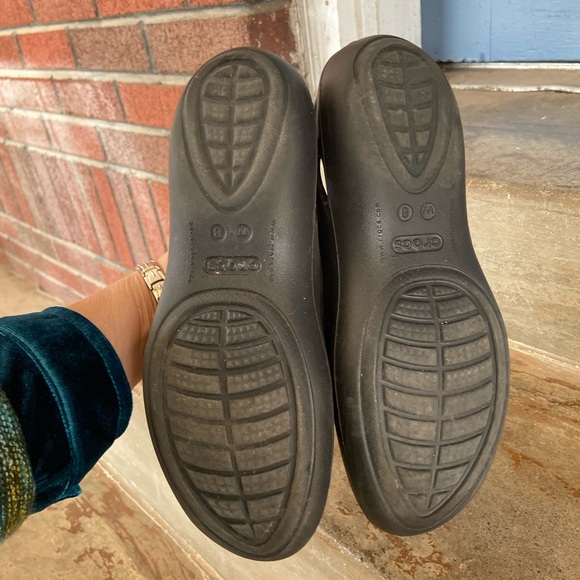 CROCS Women's Black Flats- 8W - Picture 5 of 7